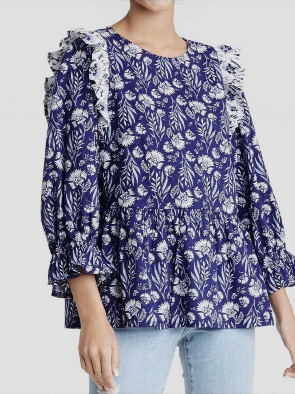 Universal Thread Navy & White Floral Ruffle Peplum Blouse